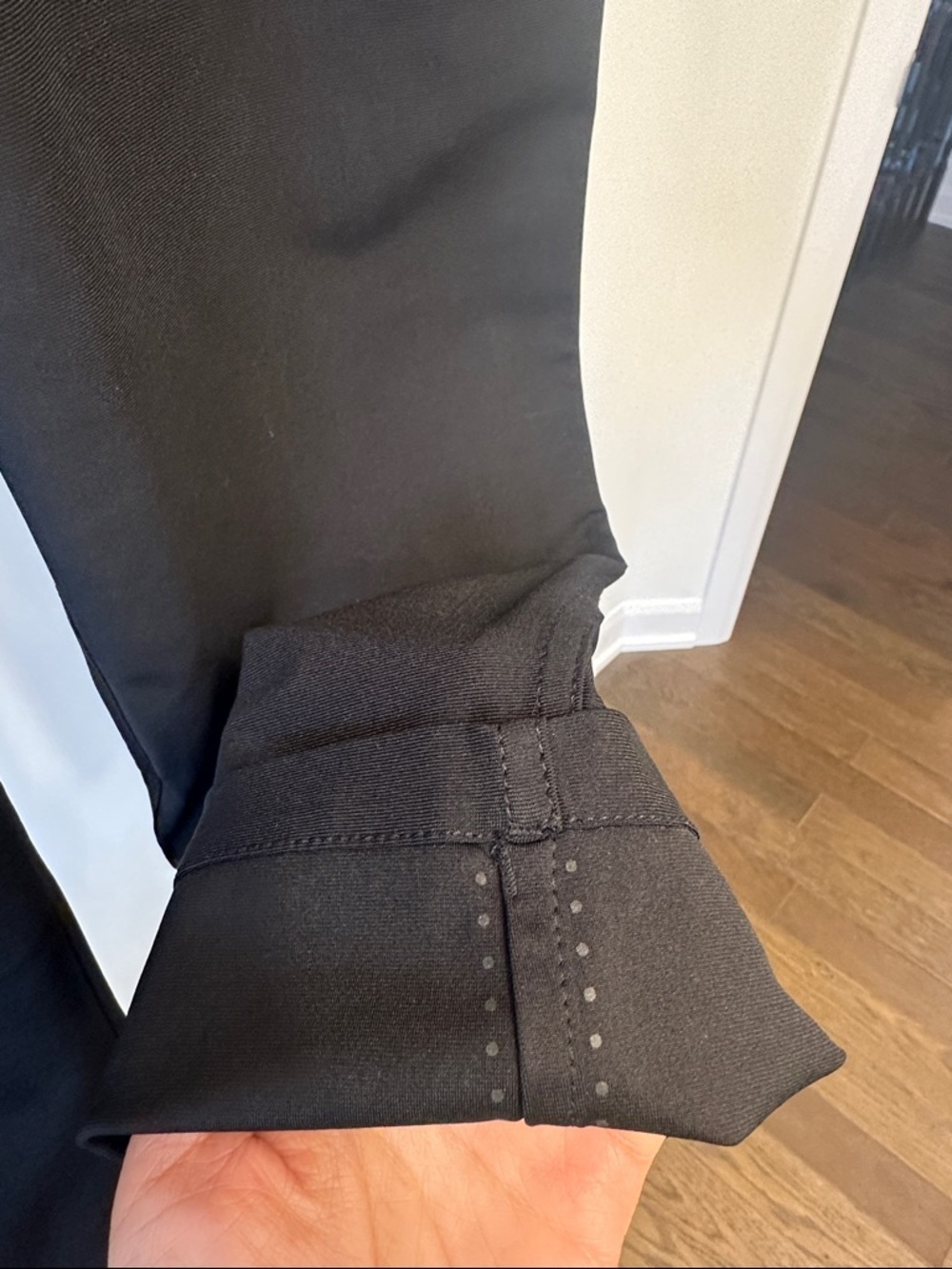 lululemon athletica City Sleek 5 pockets pants 7/8 black slim fit size 6 - Picture 7 of 7